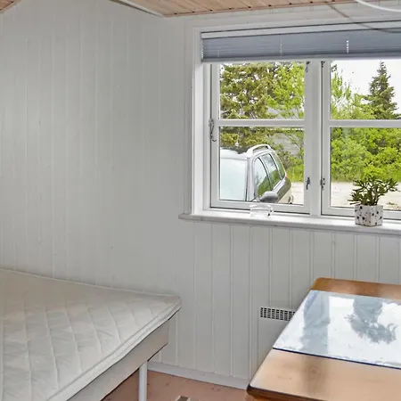 Cozy Home In Frederikshavn With Kitchen