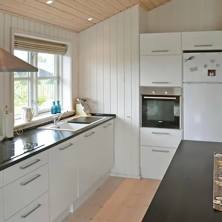 Casa vacanze Three-bedroom With A Fireplace In Frederikshavn
