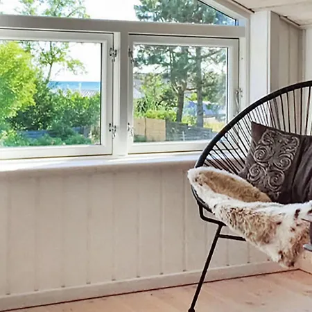 Casa vacanze Three-bedroom With A Fireplace In